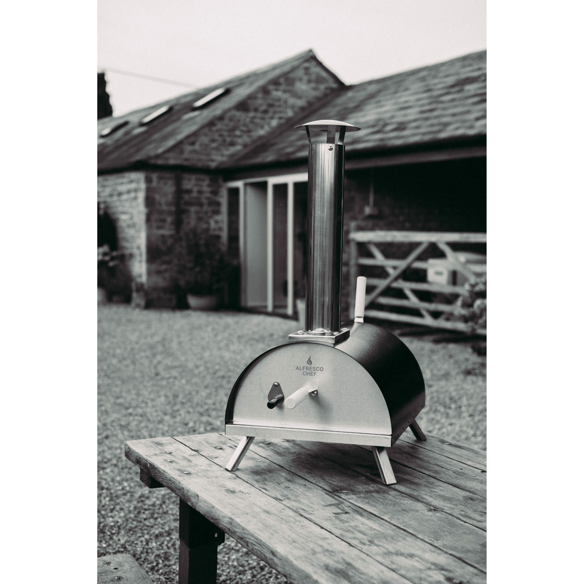 Alfresco Ember Wood-Fired Pizza Oven – Complete Portable Starter Kit
